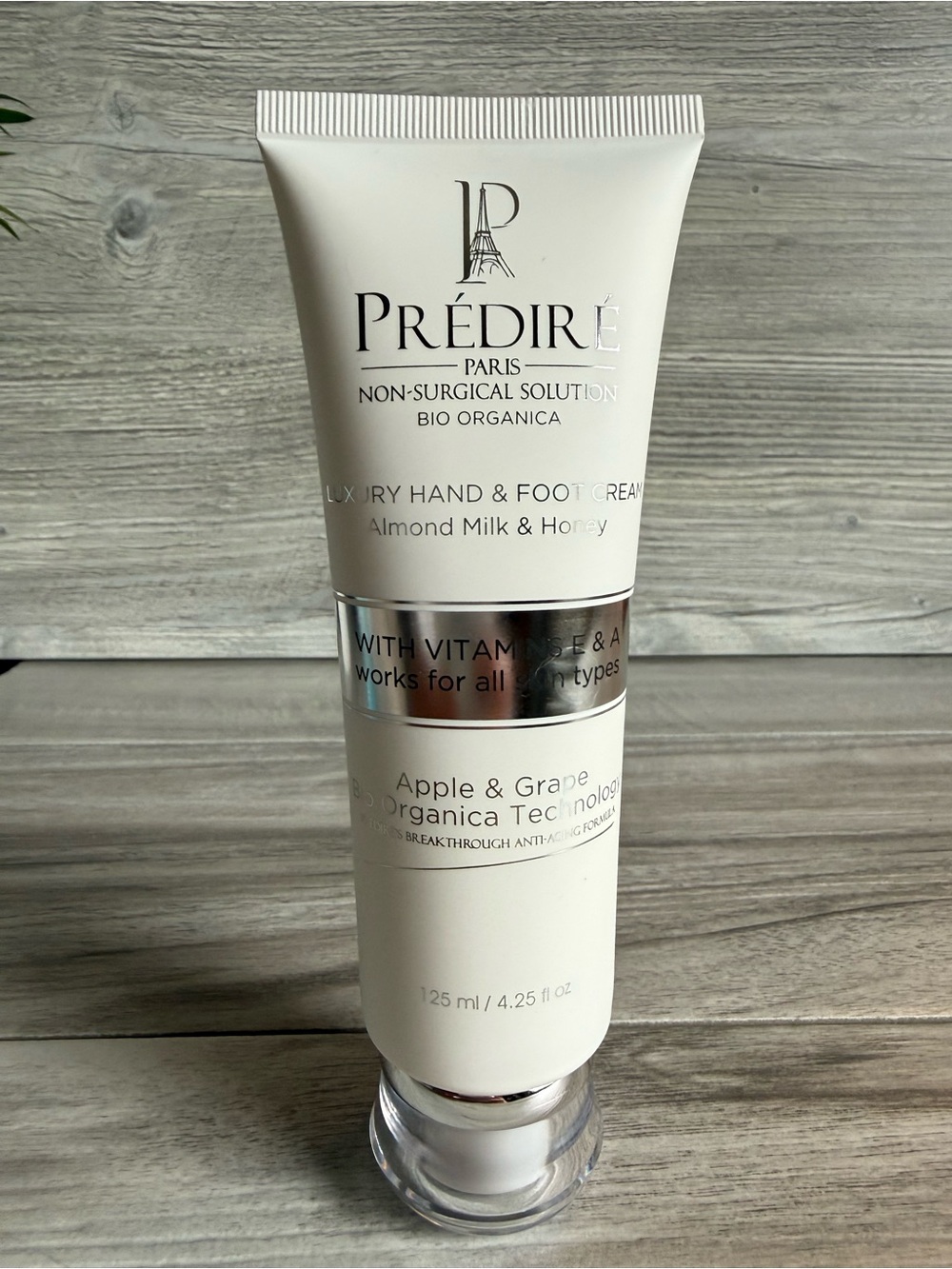 Predire Paris Luxury Hand & Foot Cream - Almond Milk & Honey Scent 125 ml